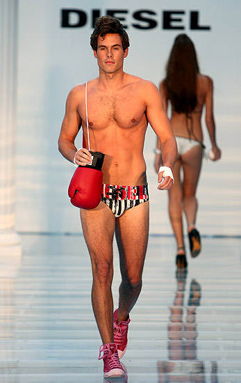 miami_swim_fashion_week_diesel11.jpg