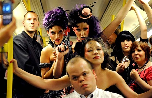 underground_catwalk_berlinfashionweek02.jpg