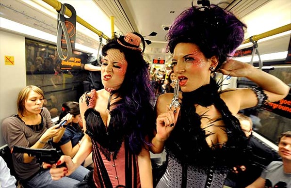 underground_catwalk_berlinfashionweek03.jpg