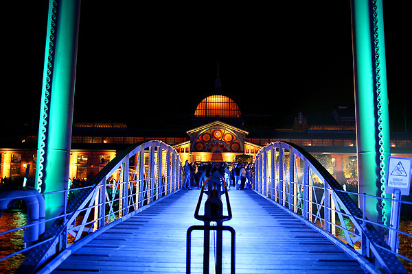 queen_mary2_hamburg07.jpg