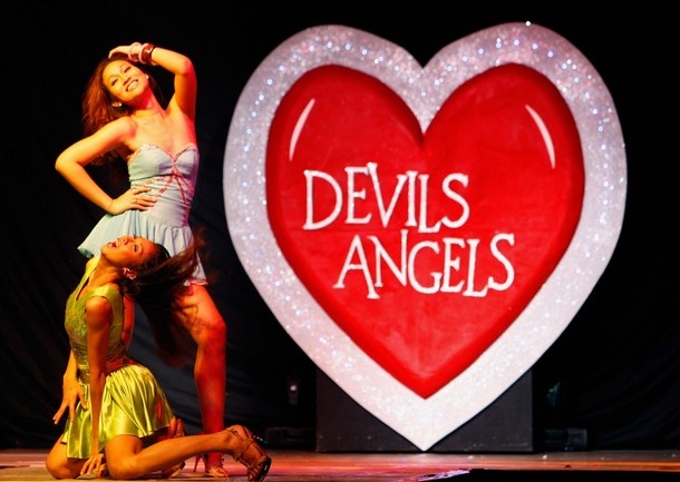 fringe_festival_lady_boys_of_bangkok05.jpg