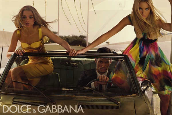 Каролин Трентини и Джессика Стэм в рекламе Dolce Gabbana