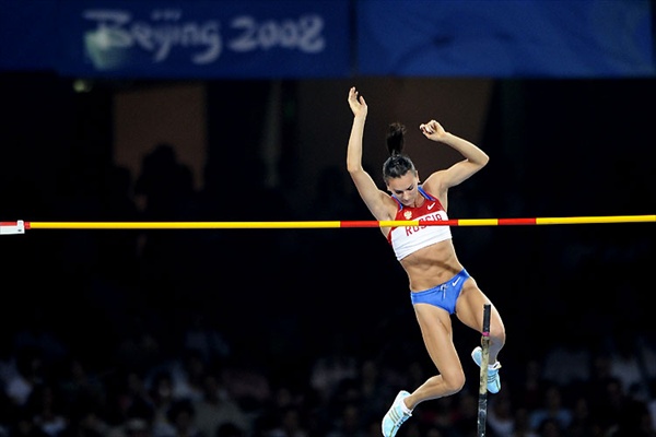 elena_isinbaeva_world_record_olympics08.jpg