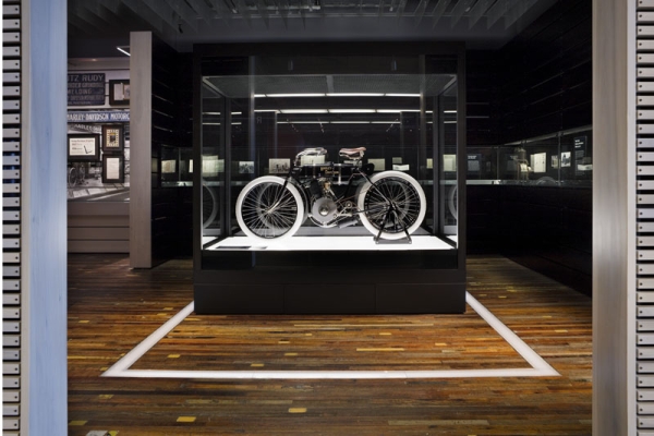 Harley-Davidson 