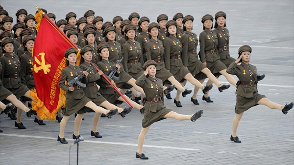 В Пхеньяне состоялся военный парад, который называют самым крупным в истории страны