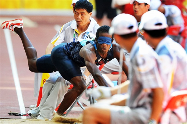 paralympics_long_jump_lex_gilette_usa.jpg