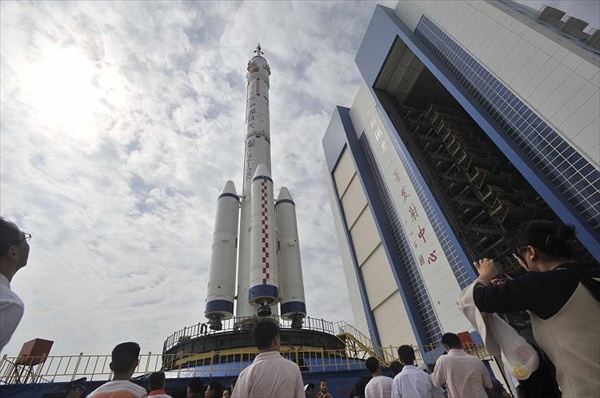 launch of the Shenzhou 7 space craft at the Jiuquan Satellite Launch Center