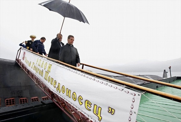 Dmitry Medvedev leaves nuclear submarine St George the Victor at military base in Krasheninnikov Bay