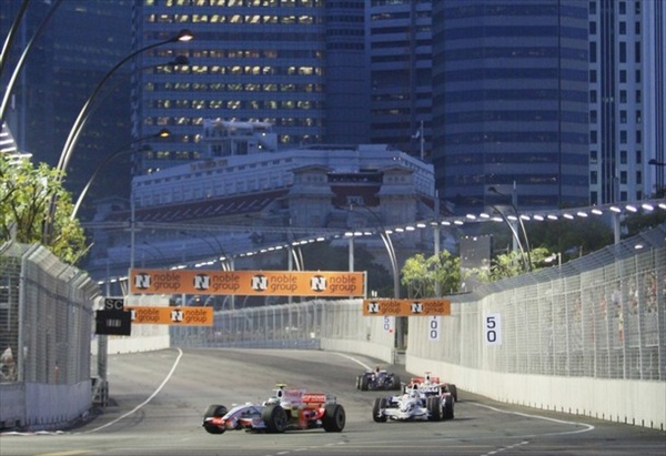 singapore_f1_grandprix_force_india_giancarlo_fisichella.jpg