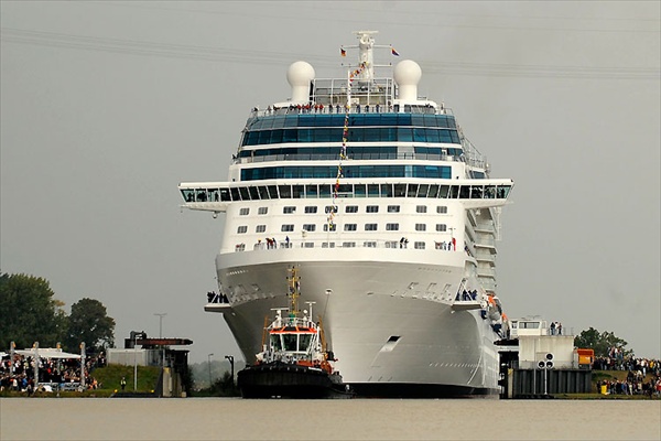 celebrity_solstice03.jpg