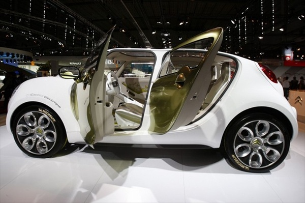 paris_motor_show_citroen_c_cactus_concept_electric_car.jpg