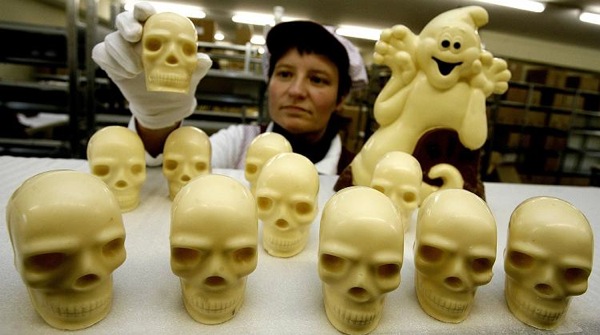 halloween_white_chocolate_products_germany_160mil_industry.jpg