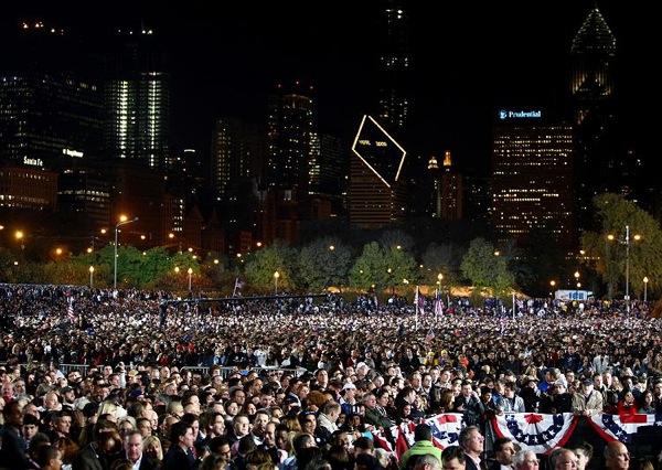 chicago_crowd_support_obama.jpg