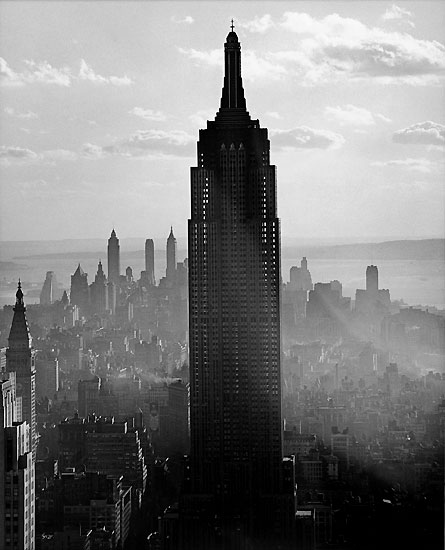 andreas_feininger_empire_state_building_1940.jpg
