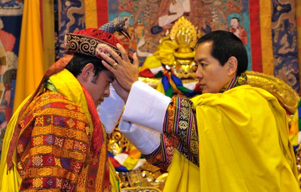 Коронация молодого короля в Бутане