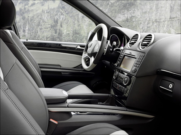 Mercedes-Benz ML63 AMG 10th Anniversary