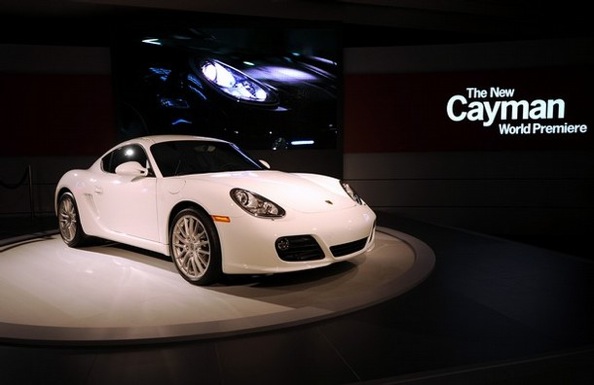 la_auto_show_porsche_cayman_new.jpg