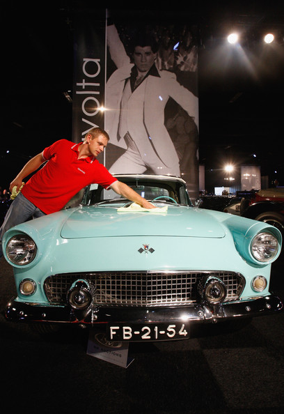 rm_auctions_1955_ford_thunderbird_owned_by_john_travolta.jpg