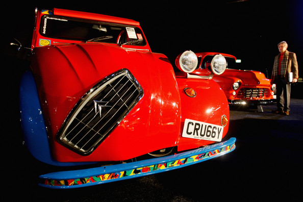 rm_auctions_citroen_2_cv_picasso2.jpg