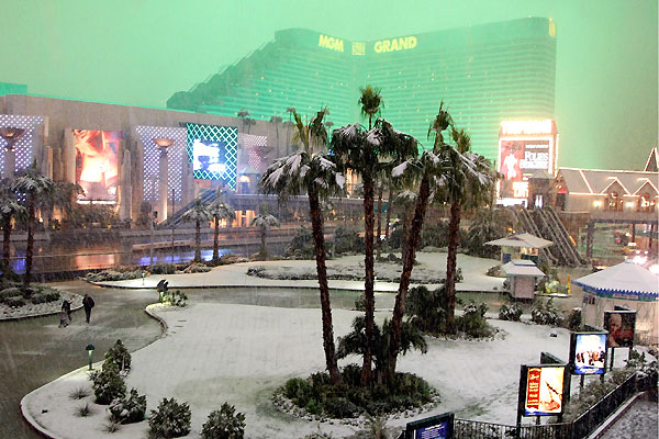 Снегопад в пустыне - В Лас Вегасе выпал снег
