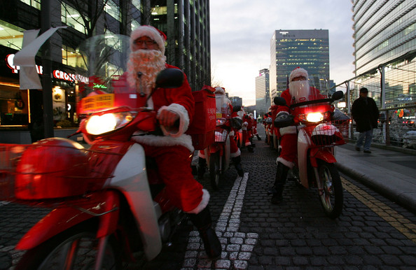 santa_claus_postmen_seoul01.jpg