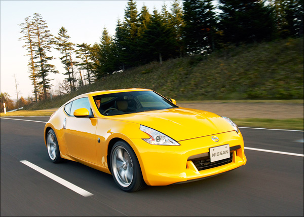 Nissan 370Z Coupe