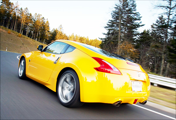Nissan 370Z Coupe