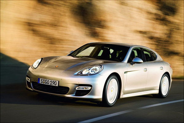 Porsche Panamera 4S