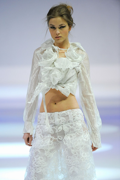 hong_kong_fashion_week_mei-yin_lin_of_the_taipei_style_fashion_show2.jpg