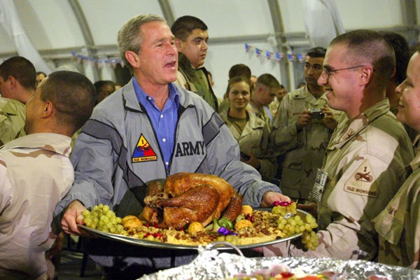 george_w_bush_thanksiving_iraq_november_2003.jpg