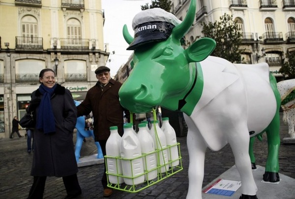 cow_parade_exhibition_madrid03.jpg