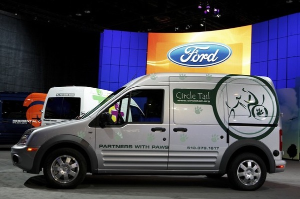chicago_auto_show_ford_transit_connect_van.jpg