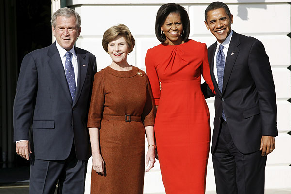michelle_obama_with_bush.jpg