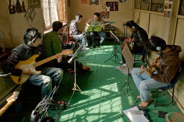 nepal_kathmandu_rockschool_guitar_class_IMG_0504.jpg