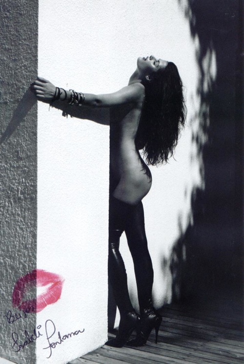 isabeli_fontana_trip_magazine_nude02.jpg