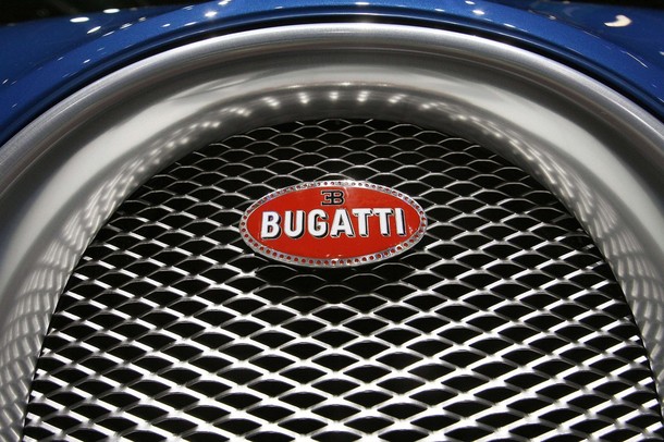 geneva_motor_show_bugatti_logo.jpg