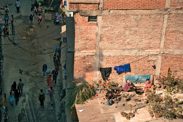 nepal_kathmandu_women_on_a_roof_IMG_9717.jpg