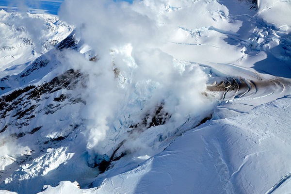 alaska_volcano06.jpg