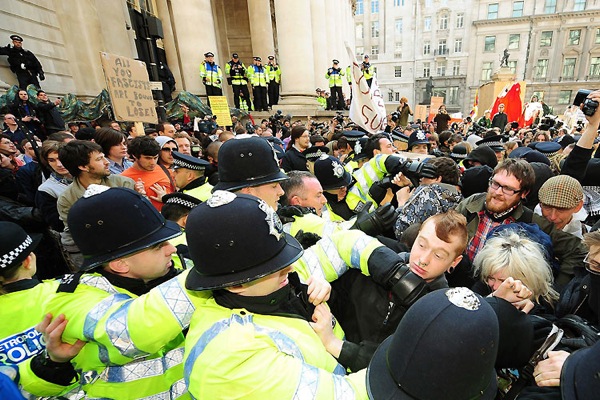 g20_protests_london10.jpg