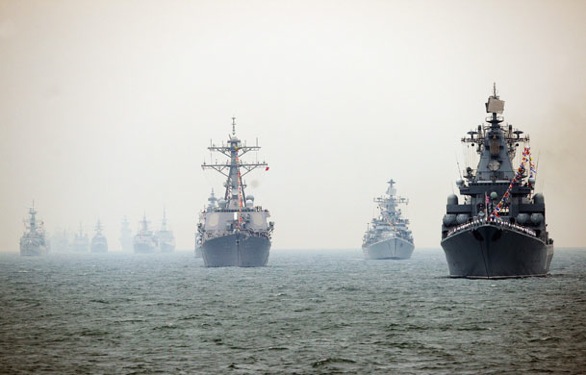 china_navy_uss_fitzgerald_russian_varyag.jpg