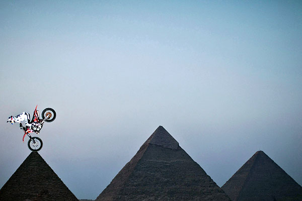 sport_freestyle_moto_red_bull_event_cairo.jpg