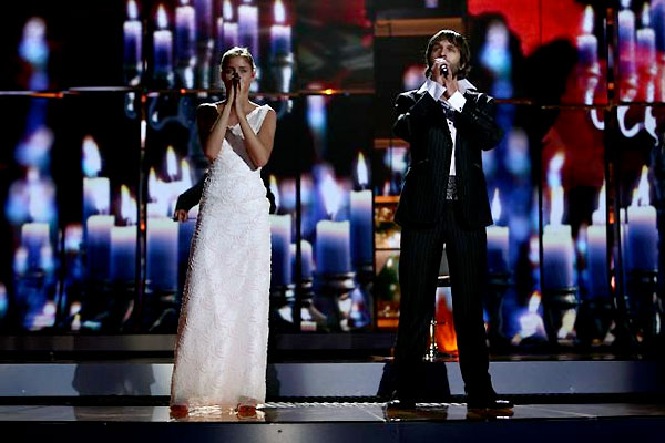 eurovision2009_kamil_mikulcik_and_nela_pociskova_slovakia.jpg