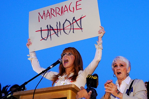 same_sex_rally_san_francisco_kathy_griffin_with_mother_maggie.jpg