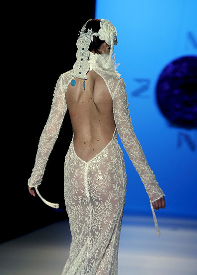 barcelona_bridal_fashion_week_model_novias02.jpg