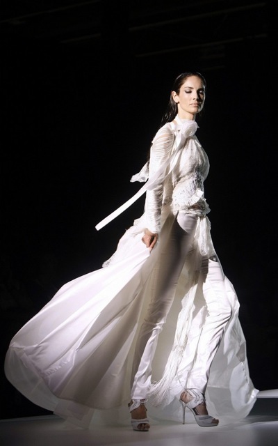 barcelona_bridal_fashion_week_yolan_cris04.jpg