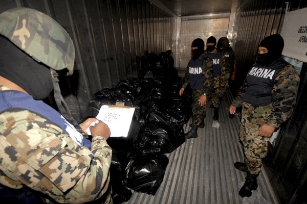 mexico_cocaine_sharks09.jpg