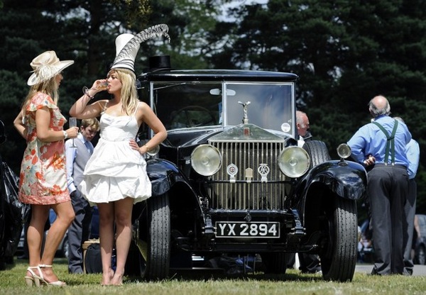 royal_ascot_hats_parade20.jpg