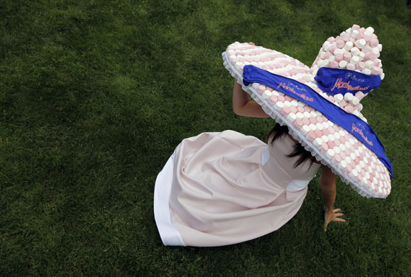 royal_ascot_hats_parade24.jpg