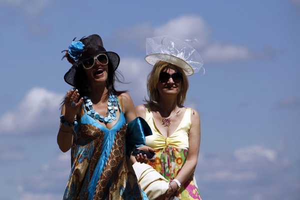 royal_ascot_hats_parade44.jpg