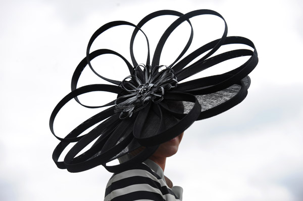 royal_ascot_hats_parade53.jpg